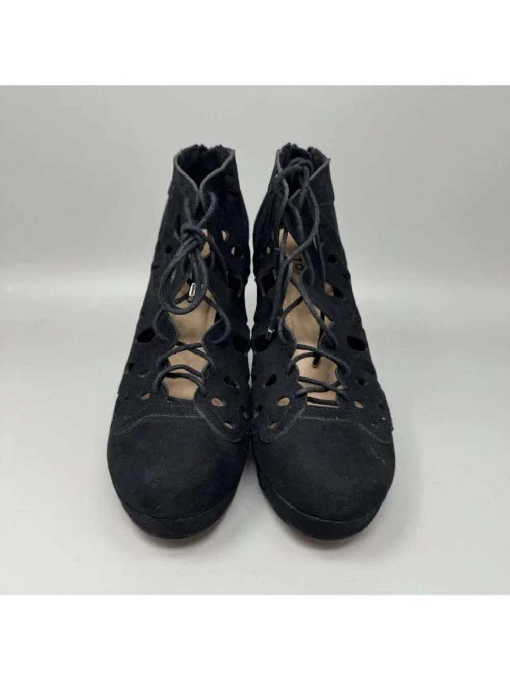 Torrid Black Lace Up Platform Block Heels Closed Toe Size 6 Women’s